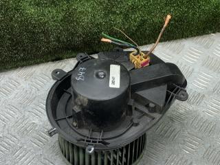 моторчик печки Volkswagen Passat B5 [рестайлинг] 2001, 1.8 л., AWT, бензин, МКПП, седан, 740221233F