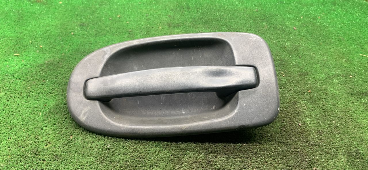 ручка наружная двери сдвижной Opel Sintra 1 поколение 1997, 2.2 л., X 22 XE, бензин, МКПП, минивэн - фото №1