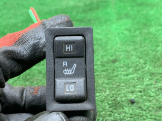 кнопка обогрева сидений Chery Tiggo (T11) 1 поколение 2007, 1.8 л., бензин, МКПП, внедорожник 5 дв.