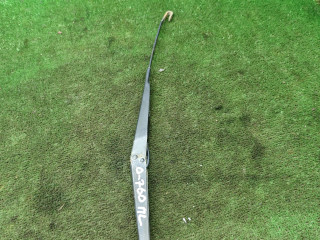 щеткодержатель (поводок стеклоочистителя, дворник) Fiat Punto 2 поколение 2000, 1.2 л., бензин, МКПП, хетчбэк 5 дв.