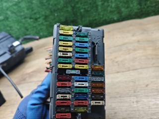 блок предохранителей Citroen Xsara 1 поколение 1999, 1.8 л., LFY  (XU7JP4), бензин, МКПП, универсал