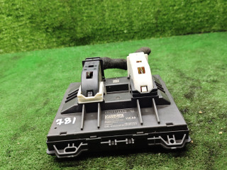 блок предохранителей Volkswagen Polo Sedan 1 поколение [рестайлинг] 2019, 1.6 л., бензин, МКПП, седан, 6R0937085M