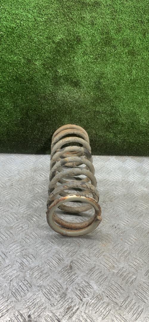 пружина задняя Wartburg 353 1 поколение (1966 - 1988), 1.3 л., бензин, МКПП - фото №1