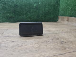 пепельница Mitsubishi Pajero 2 поколение 1996, 3.0 л., бензин, АКПП, внедорожник 5 дв.