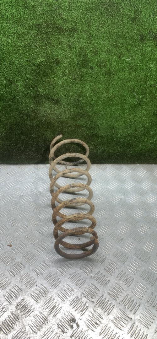 пружина задняя Toyota Avensis 1 поколение (T220) 1998, 2.0 л., дизель, МКПП, седан - фото №1