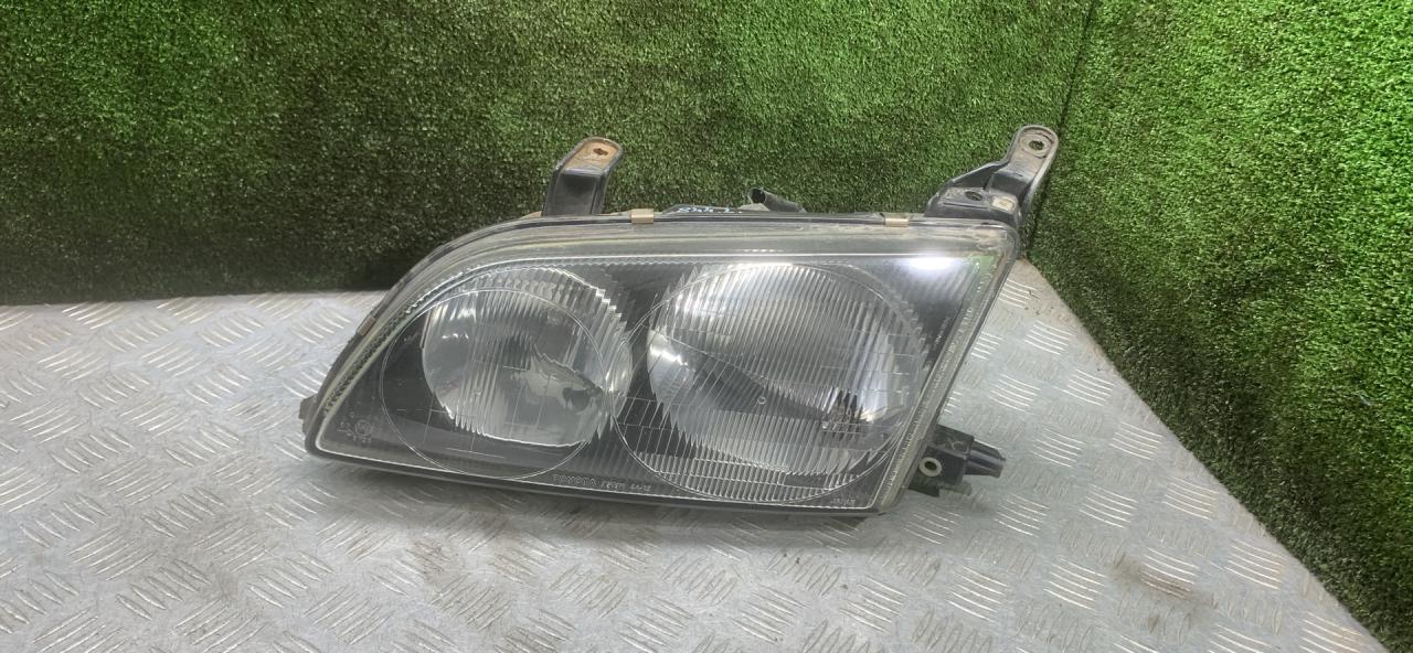 фара Toyota Picnic 1 поколение XM10 2000, 2.0 л., бензин, МКПП, минивэн - фото №1