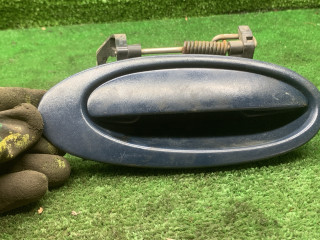 ручка наружная задняя правая Renault Laguna 1 поколение [рестайлинг] 1998, 1.8 л., бензин, МКПП, хетчбэк 5 дв.