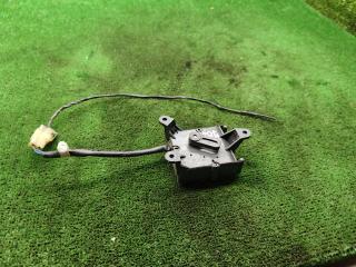 моторчик заслонки печки Hyundai H-1 Starex [рестайлинг] 2004, 2.5 л., дизель, МКПП, микроавтобус