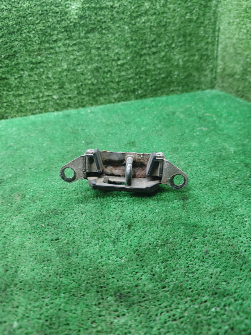 замок багажника Fiat Palio 1 поколение 2000, 1.2 л., бензин, МКПП, универсал - фото №1