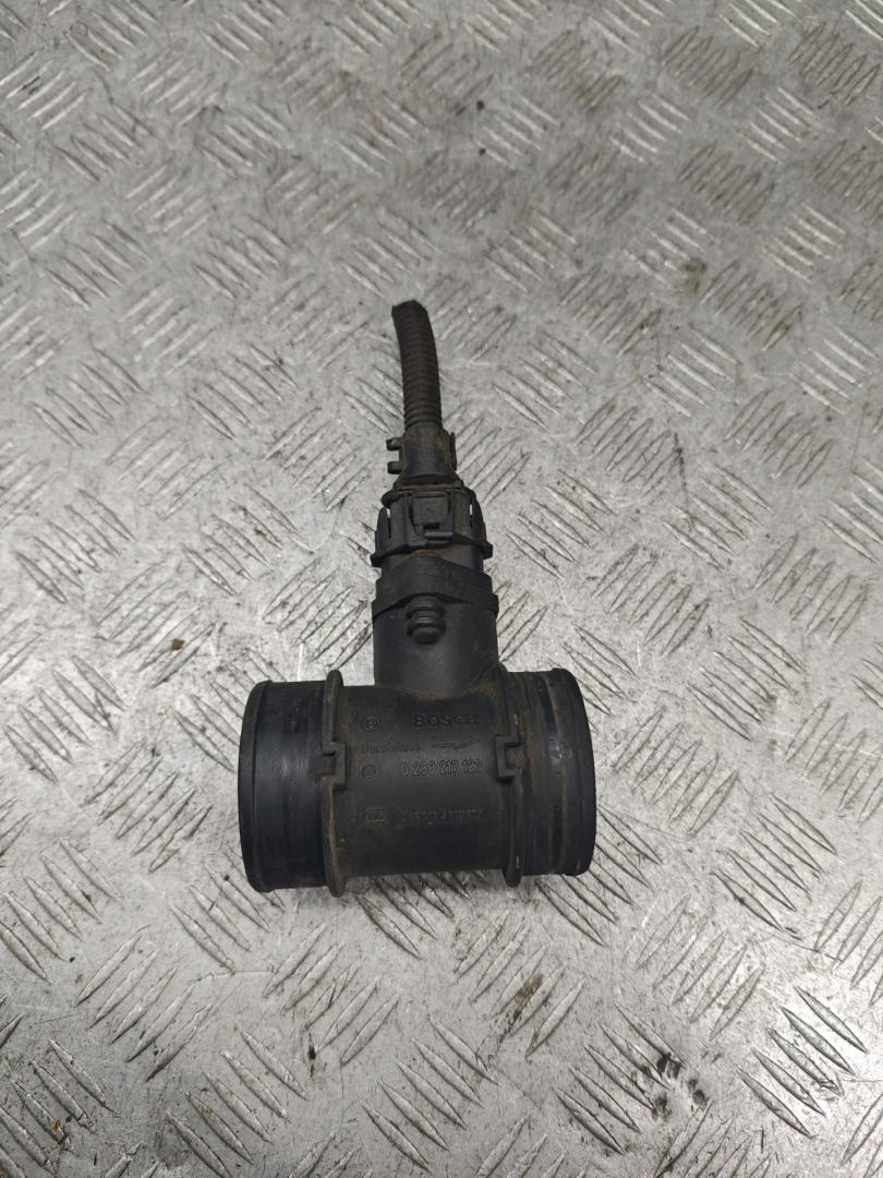 расходомер воздуха Opel Corsa B 1998, 1.0 л., X 10 XE, бензин, МКПП, хетчбэк 3 дв., 0280217123 - фото №1