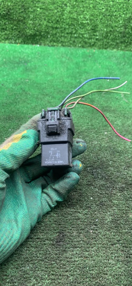 реле (прочие) Opel Sintra 1 поколение 1998, 2.2 л., Y 22 DTH, дизель, МКПП, минивэн - фото №1