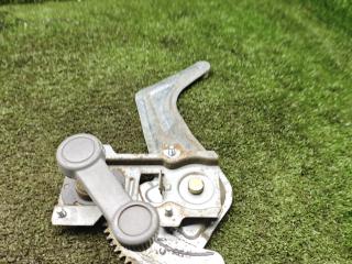 стеклоподъемник задний левый Kia Rio 1 поколение 2002, 1.3 л., бензин, МКПП, седан