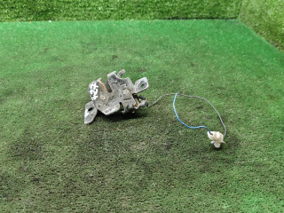 замок багажника Mazda 323 5 поколение 1998, 1.5 л., бензин, МКПП, хетчбэк 3 дв.