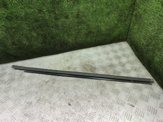 молдинг стекла Lada Vesta 1 поколение 2023, 1.6 л., бензин, МКПП, седан