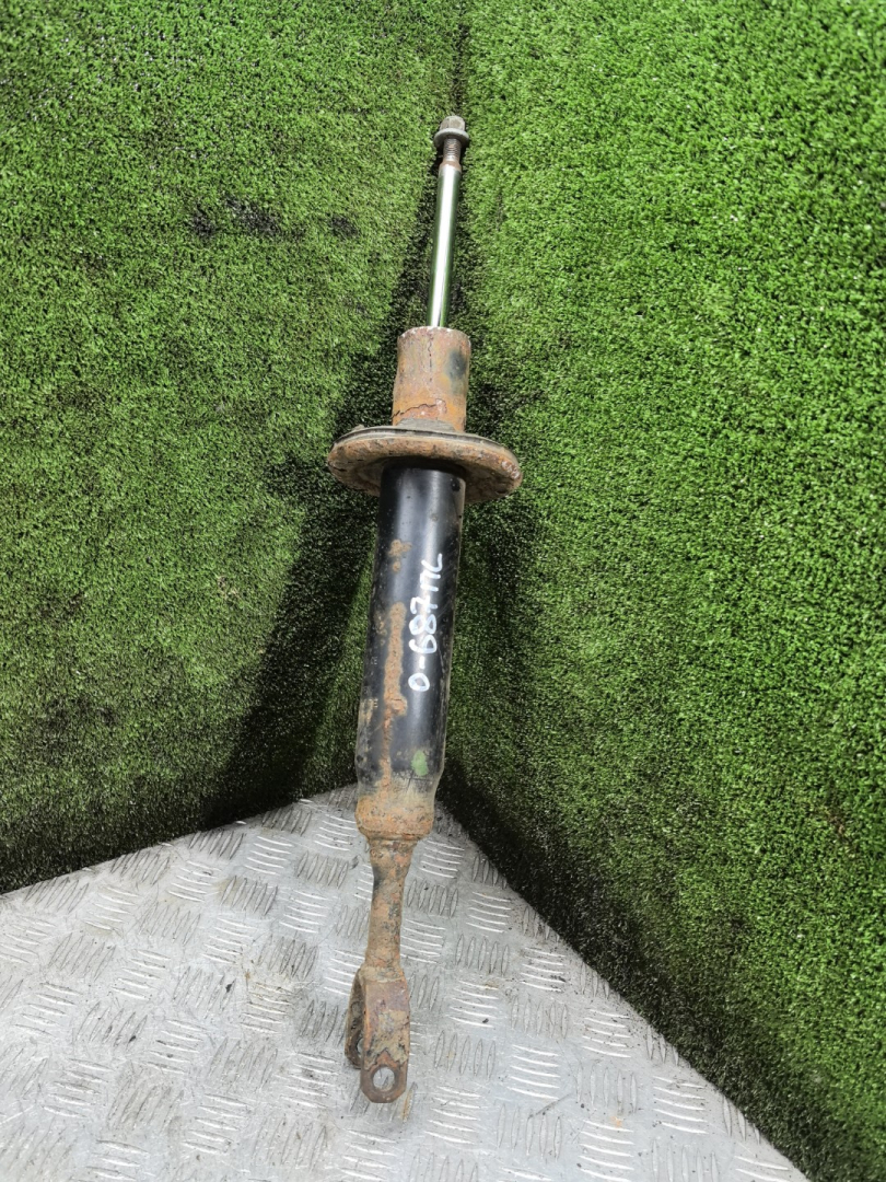 амортизатор передний левый Skoda Superb 1 поколение 2006, 2.8 л., бензин, АКПП, седан - фото №1