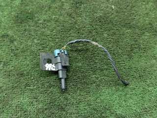 концевик капота Opel Sintra 1 поколение 1997, 2.2 л., X 22 XE, бензин, МКПП, минивэн, 10248414