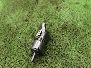 насос (моторчик) омывателя стекла Opel Sintra 1 поколение 1997, 2.2 л., X 22 XE, бензин, МКПП, минивэн, 22144915