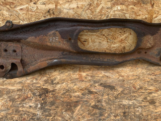 балка подвески передняя (подрамник) Mazda 323 5 поколение 1998, 1.5 л., бензин, МКПП, хетчбэк 3 дв.