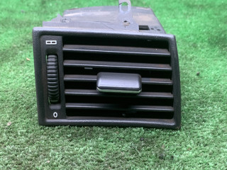 дефлектор обдува салона Mercedes-Benz C-Класс W202/S202 [рестайлинг] 1997, 1.8 л., бензин, МКПП, седан, 2028300854R