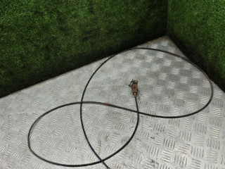 трос открывания лючка топливного бака Mazda 323 5 поколение 1998, 1.5 л., бензин, МКПП, хетчбэк 3 дв.