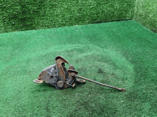 замок капота Volkswagen Transporter T4 2000, 2.4 л., дизель, МКПП, микроавтобус, полный привод