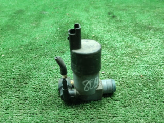 насос (моторчик) омывателя стекла Renault Duster 1 поколение [рестайлинг] 2017, 2.0 л., бензин, МКПП, внедорожник 5 дв., полный привод