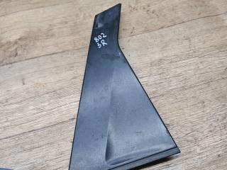 накладка двери (крышки) багажника Lada XRAY 1 поколение 2019, 1.6 л., бензин, МКПП, внедорожник 5 дв., 822345566R