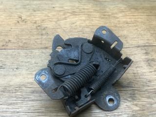 замок капота Mitsubishi Space Wagon 3 поколение (Typ N50) 2000, 2.4 л., бензин, МКПП, минивэн