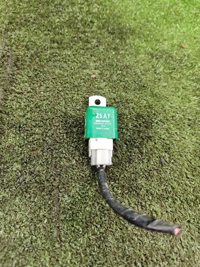 реле (прочие) Mazda 626 GF 1998, 1.8 л., бензин, МКПП, хетчбэк 5 дв., 0568002120 - фото №1