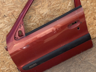 дверь передняя левая Citroen Xsara 1 поколение 1998, 1.8 л., бензин, МКПП, хетчбэк 5 дв.