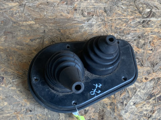 чехол рычага КПП Lada 2121 Niva 1 поколение [рестайлинг] 2013, 1.7 л., бензин, МКПП, внедорожник 5 дв., 21211804110