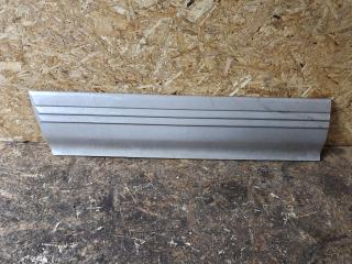 молдинг двери передней левой Mitsubishi Pajero 2 поколение 1996, 3.0 л., бензин, АКПП, внедорожник 5 дв.