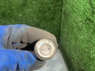 Личинка замка крышки багажника Mitsubishi Pajero 2 поколение 1996, 3.0 л., 6G72 (SOHC 24V), бензин, АКПП, внедорожник 5 дв.