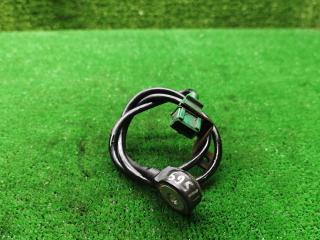 датчик детонации Volkswagen Passat B4 1995, 2.0 л., бензин, МКПП, 0261231038