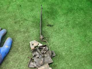 замок капота Ford Fiesta 5 поколение [рестайлинг] 2005, 1.6 л., дизель, МКПП, хетчбэк 5 дв.