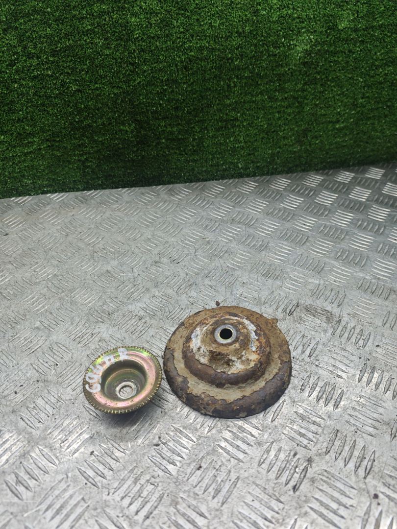 опора амортизатора верхняя (чашка) Fiat Bravo 1 поколение 2000, 1.4 л., бензин, МКПП, хетчбэк 3 дв. - фото №1