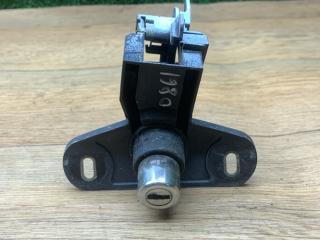 кнопка открытия багажника Opel Astra G 1999, 1.8 л., бензин, хетчбэк 3 дв.