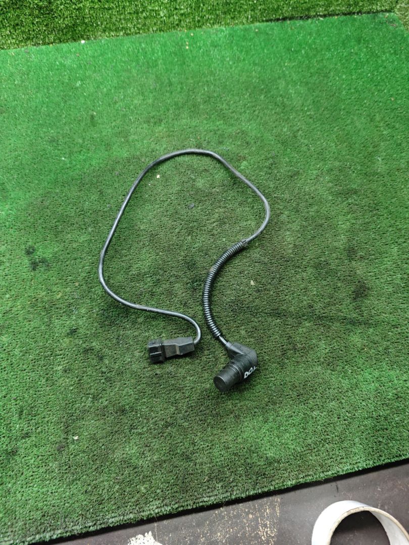 датчик коленвала Opel Sintra 1 поколение 1997, 2.2 л., X 22 XE, бензин, МКПП, минивэн - фото №1