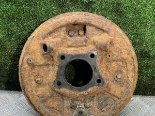 защитный кожух тормозного механизма Toyota Avensis 1 поколение (T220) 1999, 2.0 л., дизель, МКПП, хетчбэк 5 дв.