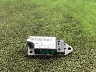 датчик удара Mercedes-Benz E-Класс W210/S210 [рестайлинг] 1999, 2.2 л., дизель, АКПП, седан