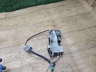 замок двери передней правой Toyota Carina E 1 поколение T190 1998, 2.0 л., 2C-TE, дизель, МКПП, универсал