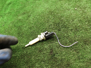 Датчик педали тормоза (лягушка) Lada 2121 Niva 1 поколение [рестайлинг] 2013, 1.7 л., бензин, МКПП, внедорожник 5 дв.