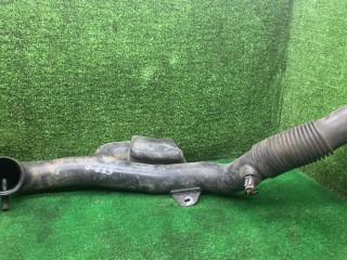 патрубок воздушного фильтра Opel Vectra B 1999, 1.6 л., X 16 XEL, бензин, МКПП, хетчбэк 5 дв.