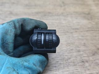 кнопка корректора фар Volkswagen Passat B5 [рестайлинг] 2001, 1.8 л., бензин, МКПП, седан, 3B0941333G