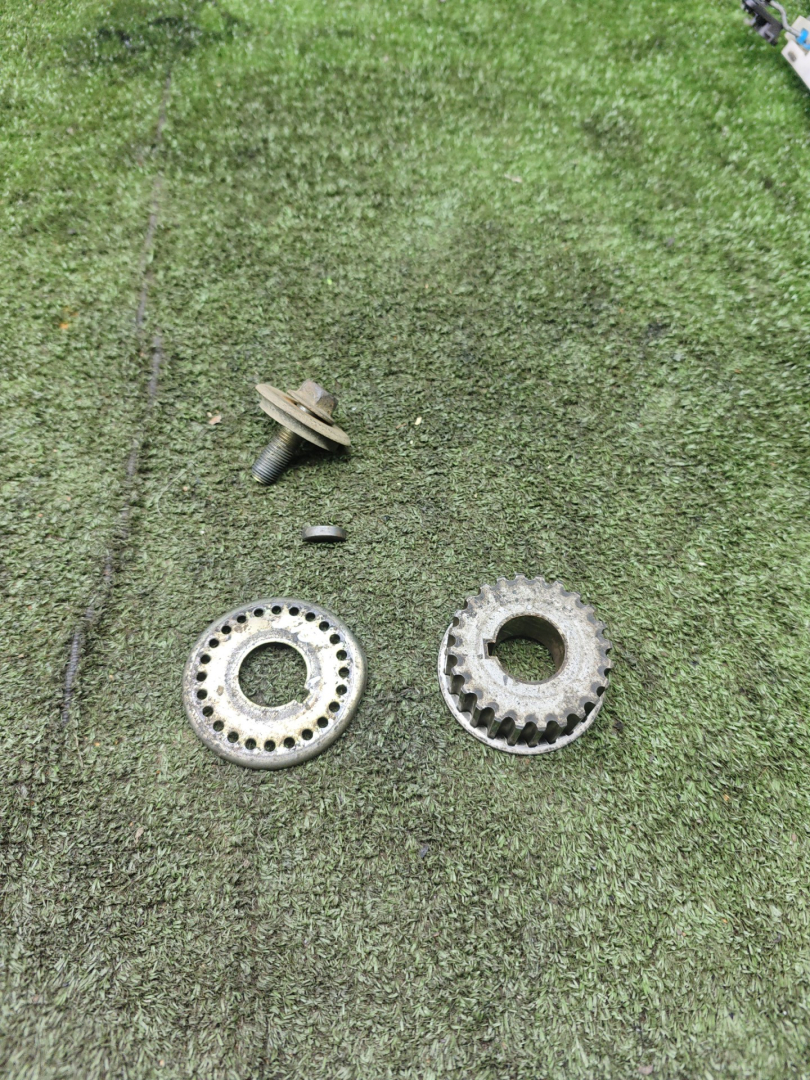 шестерня (звездочка) коленвала Toyota Carina E 1 поколение T190 1997, 1.6 л., бензин, МКПП, седан - фото №1