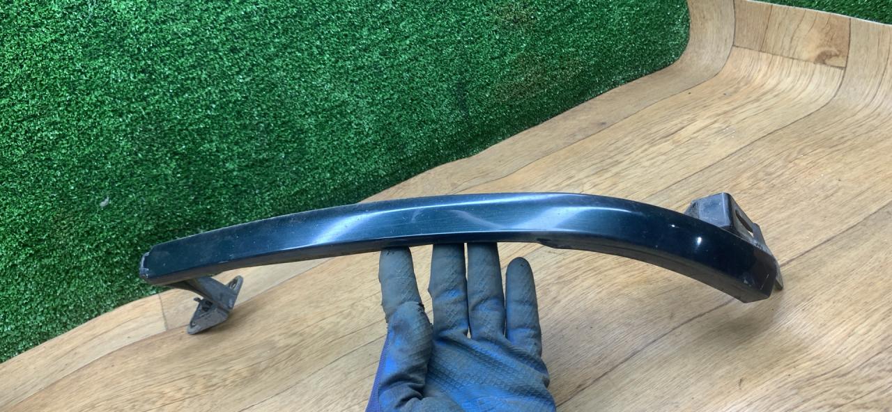 ресничка (ус) правой фары Hyundai Santamo 1 поколение 1997, 2.0 л., бензин, МКПП, минивэн - фото №1