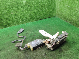 замок двери передней левой Opel Sintra 1 поколение 1997, 2.2 л., X 22 XE, бензин, МКПП, минивэн