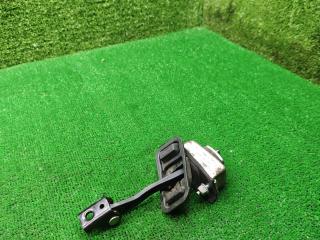 ограничитель открывания двери Ford C-Max 1 поколение 2006, 2.0 л., бензин, МКПП, минивэн