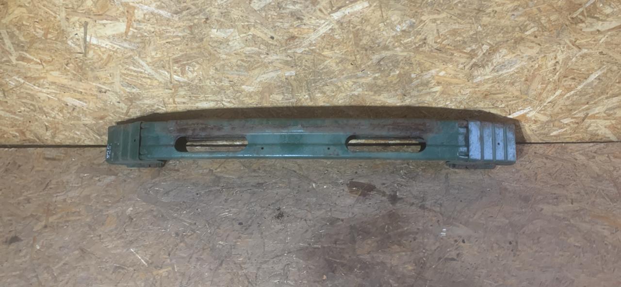 усилитель бампера переднего Chrysler Voyager 3 поколение 1997, 2.4 л., бензин, МКПП, минивэн - фото №1