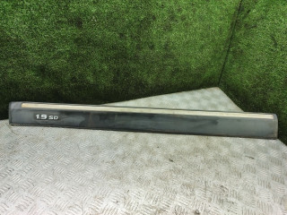 молдинг двери передней левой Citroen Xantia 1 поколение [рестайлинг] 2000, 1.9 л., TD, дизель, МКПП, универсал